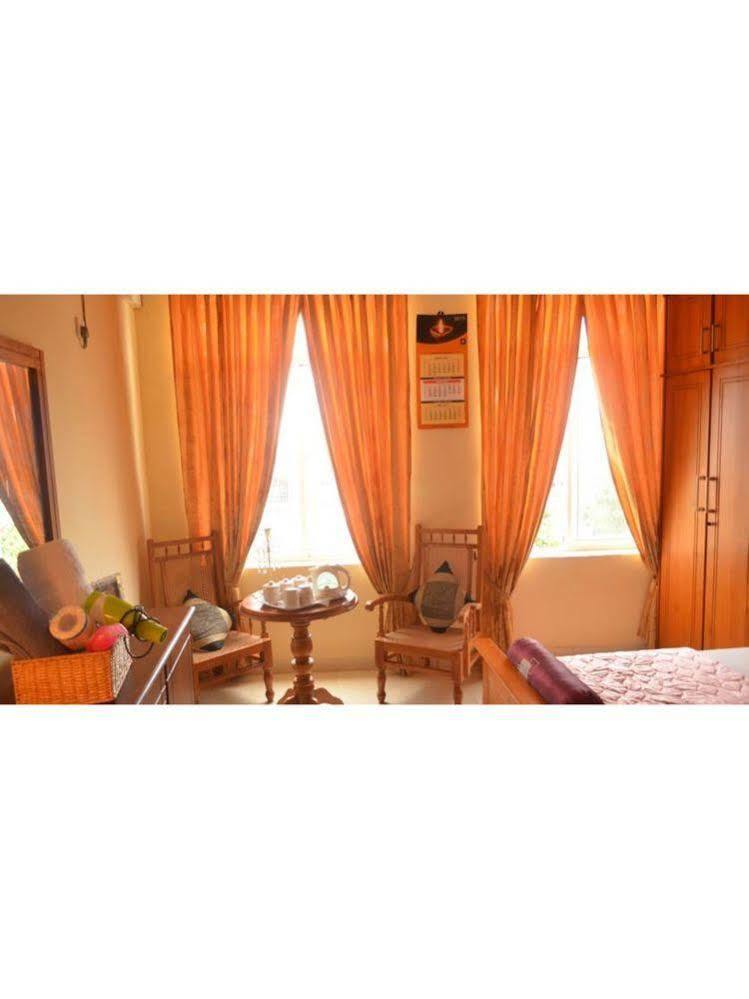 Frangipani Lägenhet Dehiwala-Mount Lavinia Exteriör bild